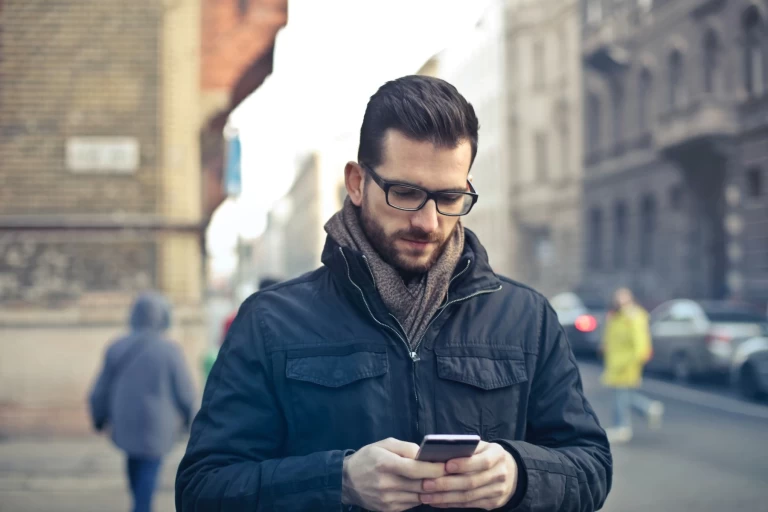 A Chiropractor Explains the Dangers of Tech Neck